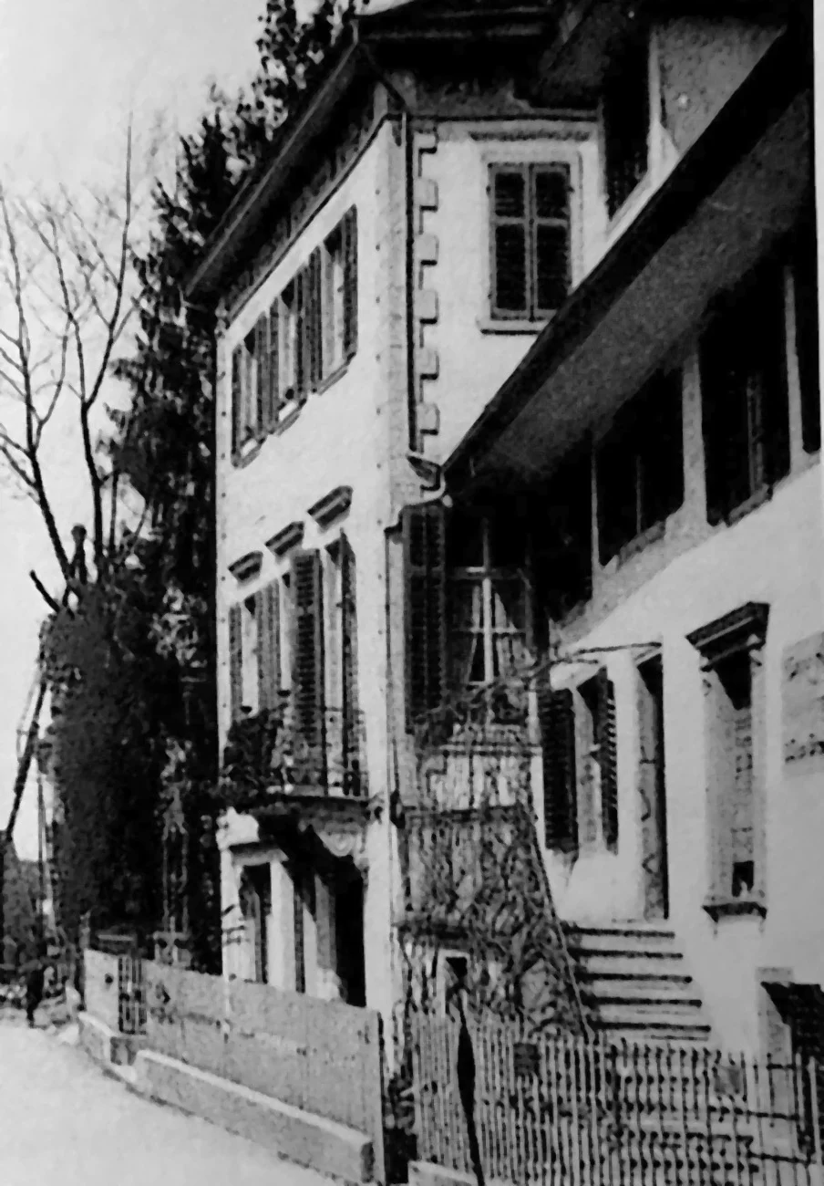 Krone Wädenswil. Gründungsort der Lesegesellschaft. Aufnahme vor dem Abbruch 1932.